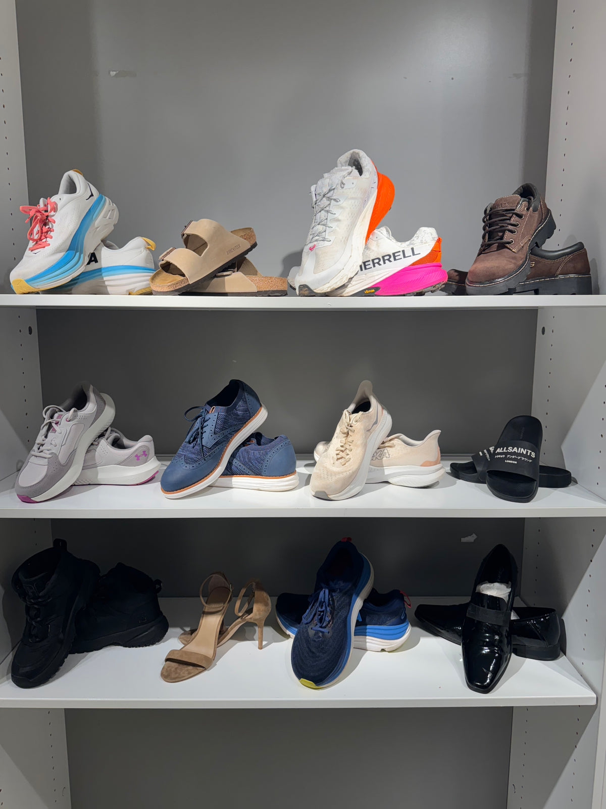 Branded SHOES Truckload